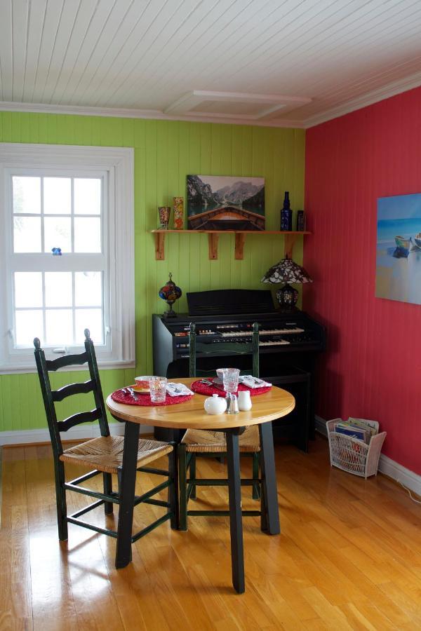 Chez Rosemarie Bed & Breakfast *
